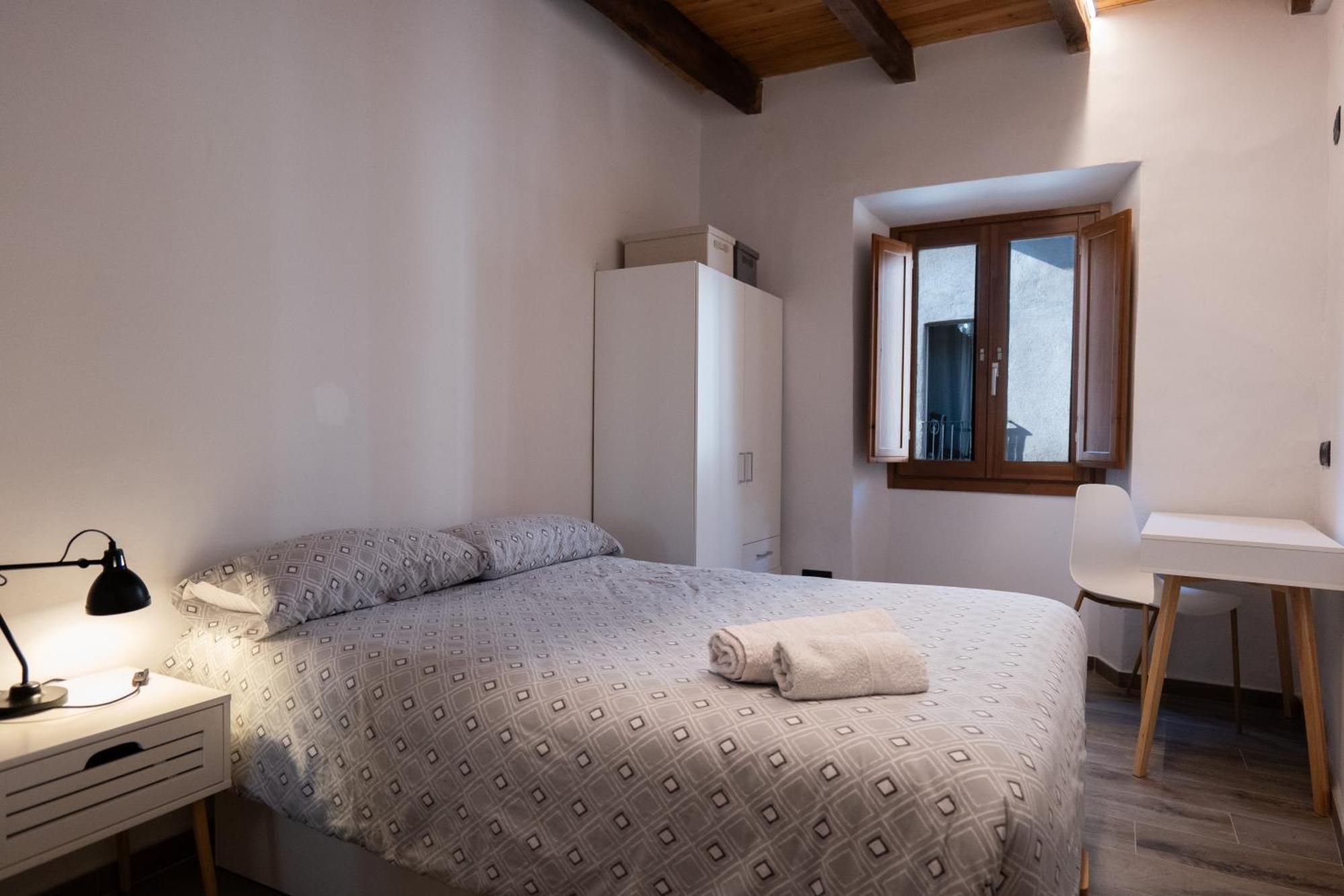 Appartement Niu De Queralt à Vic Extérieur photo