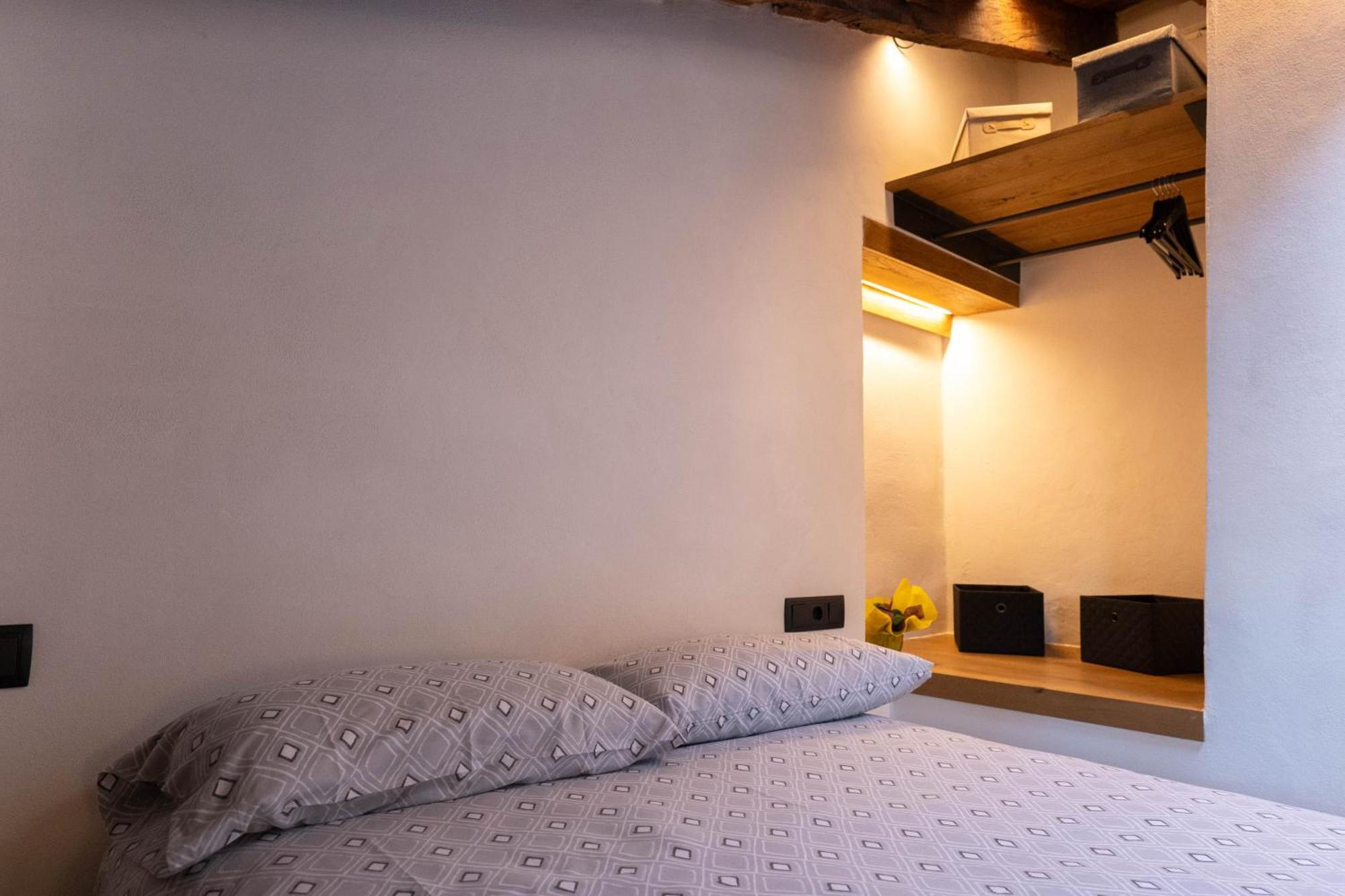 Appartement Niu De Queralt à Vic Extérieur photo